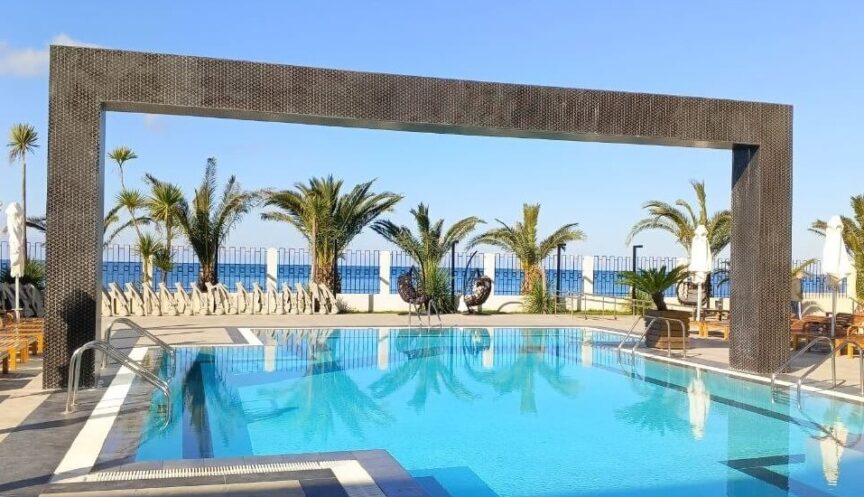 Открытый бассейн